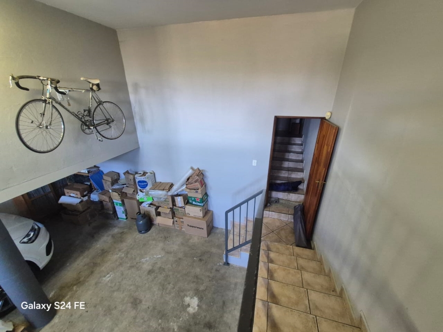 5 Bedroom Property for Sale in Cashan North West